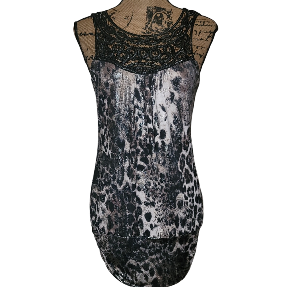 Studio Y Womens Sz MEDIUM Leopard Print Sleeveless Oversized Tunic Ruched Sides